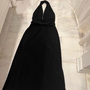 Perfect for prom! Plunge maxi halter on black with open back